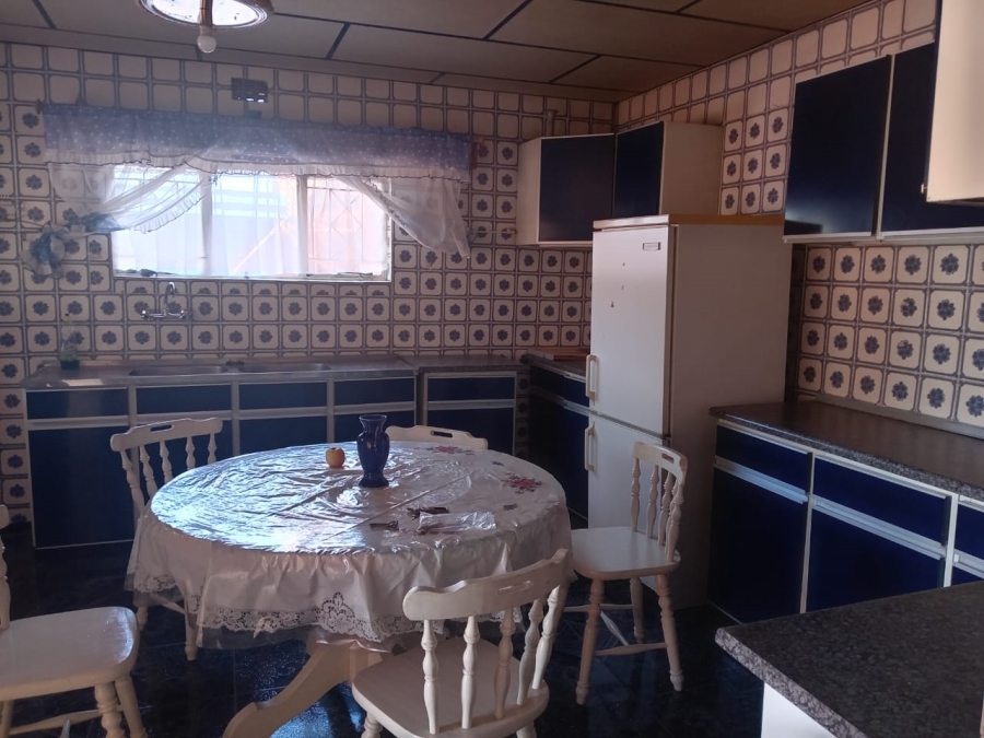 4 Bedroom Property for Sale in Mabopane Unit D North West